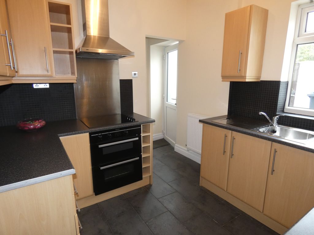 Kitchen- click for photo gallery